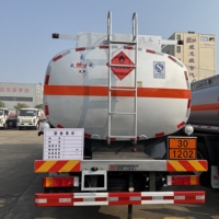 Nouveau camion-citerne à carburant Dongfeng 4x2 de 15 000 litres en acier au carbone diesel, 6 compartiments, transmission manuelle à 8 vitesses