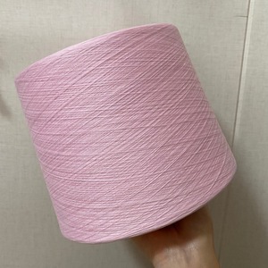 Cường Độ Cao 32S/1 Màu Đen Regenerated Cotton Polyester Sợi 100% Polyester Nhuộm Mô Hình Giá Cả Cạnh Tranh Cho Vớ Đan - Product Image 3