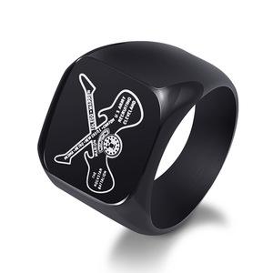 Bague Guitare Rock en Acier Inoxydable Noir 18MM Design Géométrique Bijou Unisexe Tendance Cadeau - Product Image 1