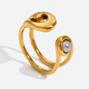 18K Gold Pearl Ring Geometric Design Bezel Setting Unisex Everyday Wear - Product Image 1