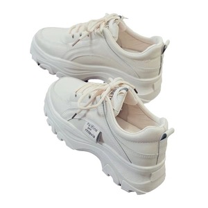 Chaussures épaisses à lacets pour femmes, tendance automne-hiver 2025, style étudiant, sport, blanc, mode décontractée, semelle épaisse, dessus en PU - Product Image 5
