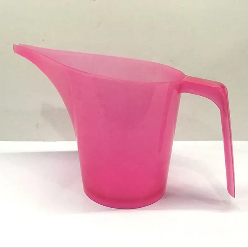 1L plastic measuring cup with long nozzle can be customized plastic measuring cup with graduated measuring cup