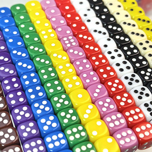 Dados de Plástico Resistentes con Esquinas Cuadradas para Juegos de Rol D6, Dados a Granel para Aprender Matemáticas - Product Image 1