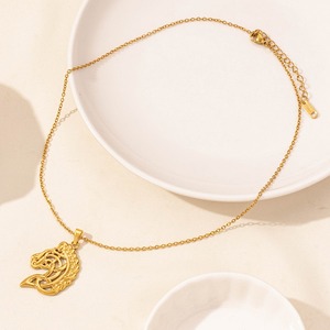 Pendentif Loup Lion en Acier Inoxydable 304 Doré, Chaîne à Maillons, Totem Animal Sauvage, Médaille <span class=keywords><strong>Scarabée</strong></span> pour Collier Unisexe Homme Femme Bijoux - Product Image 2