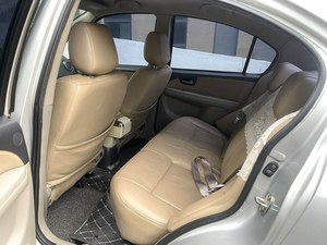 Suzuki SX4 Sedán Usado 2010 1.6L Automático LHD 5 Plazas 109HP Auto Económico para África - Product Image 6
