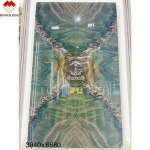 Panel de pared de losa de cuarcita verde de lujo con forma de diamante retroiluminado, chapa de piedra de cuarcita brasileña verde bosque - Product Image 2