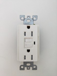 Presa GFCI 15A <span class=keywords><strong>TR</strong></span> WR Resistente alle Intemperie, Antimanomissione, con Auto-Test Automatico, Interruttore Differenziale - Product Image 6