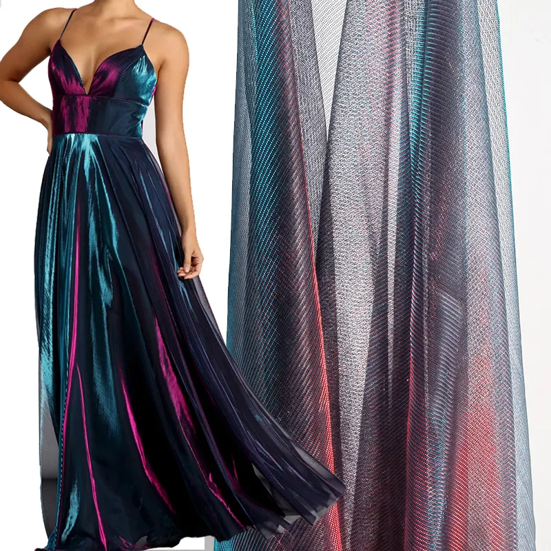 イブニングドレス用のツートーンの虹色のメタリックニットムーンライトチュールを通して見る