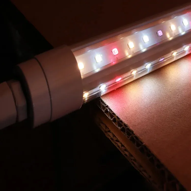 LED เติบโตหลอดแสง T8 เต็มสเปกตรัม UV สําหรับเรือนกระจกฟาร์มแนวตั้งผักใบพืชพิเศษปลูกมะเขือเทศสตรอเบอร์รี่