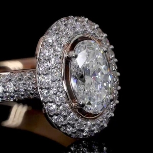 Bague de fiançailles élégante en or 14 carats avec diamant ovale de laboratoire de 1 carat et halo caché, bijou raffiné, cadeau pour femme - Product Image 5