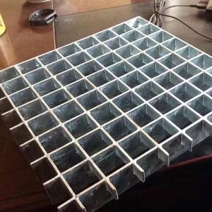 Rejilla de Acero Galvanizado Prensada y Bloqueada, Ligera |   Resistente a la intemperie, fuerte |   Ideal para Plataformas, Escaleras y Sitios de Construcción - Product Image 6