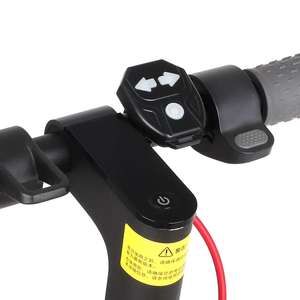 Remote Control Turn Signal Tail Light with Clips for M365 Pro 1S Pro2 MI3 MI4 4 Pro 4 Max G30 G30D <b>Scooter</b> Bicycle Turn Signal - Product Image 6