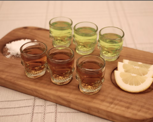 Miniatures personnalisées de <span class=keywords><strong>Tequila</strong></span> Miniatures de <span class=keywords><strong>Tequila</strong></span> avec un verre un cadeau parfait pour les amis qui aiment la <span class=keywords><strong>Tequila</strong></span> - Product Image 4