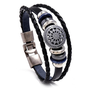 Bracciale da uomo in vera pelle intrecciata a 3 strati con perline, stile punk, con teschio e fibbia - Articolo caldo del momento - Product Image 5