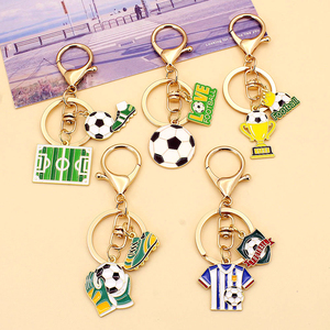 Kişiselleştirilmiş <span class=keywords><strong>2026</strong></span> Futbol Şeklinde Broş İğnesi Avrupa Futbol Kulübü Metal Logo Rozeti Özel Sert ve Yumuşak Mineli Yaka İğneleri - Product Image 5
