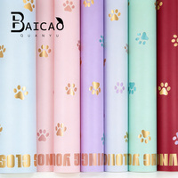 Papier d'emballage pour fleurs en film perlé à motifs de pattes, papier d'emballage imperméable pour bouquets de fleurs en gros pour fleuristes