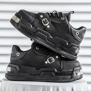 En 2025, los zapatos de plataforma con suela gruesa y diseño retro para hombre, que aumentan la altura, se convertirán en un éxito. Estos nuevos zapatos casuales blancos de alta gama - Product Image 3