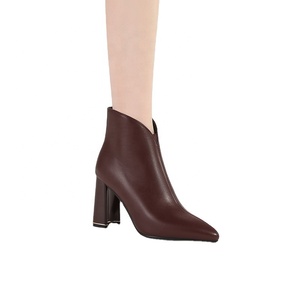 <span class=keywords><strong>Bottines</strong></span> <span class=keywords><strong>Chelsea</strong></span> coréennes à bout pointu et découpe en V pour <span class=keywords><strong>femme</strong></span>, <span class=keywords><strong>talon</strong></span> bloc haut, en cuir véritable, formelles pour le bureau, automne - Product Image 3