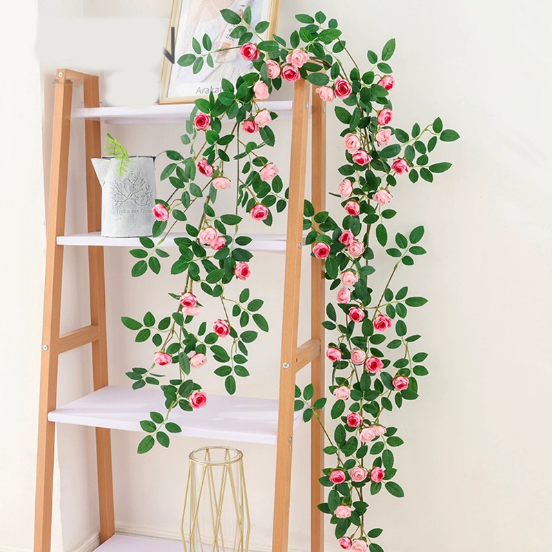 1.8 วิคตอเรีย โรส ไวน์ - ดอกสีชมพูคู่