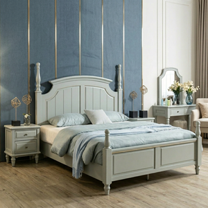 Cama Tradicional de Madera Blanca con Cabecera Arqueada y Base con Cajones - Product Image 1