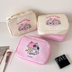 Grande Trousse de Toilette de Voyage Essentielle pour Femmes et Filles, Idéale pour le Maquillage et les Articles de Salle de Bain, Sac de Rangement Mignon pour Mamans - Product Image 1
