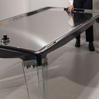 Table de hockey sur air de luxe haut de gamme avec plateau en verre de l'usine Wanyaju, personnalisable, pour intérieur et extérieur, moderne, en verre, à vendre
