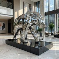 Sculpture d'éléphant en acier inoxydable, design géométrique faceté saisissant, style traditionnel et moderne, poli, décoration extérieure pour jardin, parc, place publique