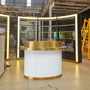 Vitrine de Luxe en Bois pour Parfumerie, Présentoir en Verre et Acier Inoxydable, Étagère Murale Personnalisée pour Boutique de Beauté - Product Image 4