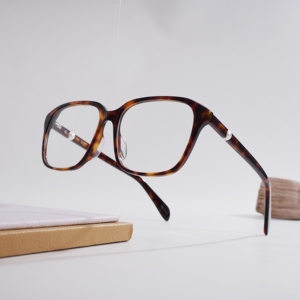 Nuevas Monturas Ópticas Cuadradas de Lujo con Decoración de Perlas para Mujer, Diseño de Marca de Lujo, Monturas de Moda Elegantes Vintage de Gran Tamaño - Product Image 5