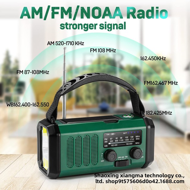 High Quality Portable 10000mAh Battery  Solar Hand Crank Emergency Weather Radio with Flashlight