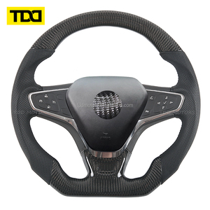Volante Deportivo de Fibra de Carbono TDD Mejorado para Chevrolet Malibu XL 2015-2019 Equinox 2017-2019 - Product Image 1