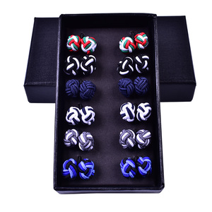 Set di <span class=keywords><strong>gemelli</strong></span> con nodo di seta all'ingrosso 6 paia confezionati in una scatola regalo nera - Product Image 4