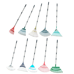 Râteau à feuilles en plastique léger avec tête en bois, largeur totale 43 cm - Product Image 5