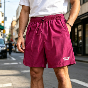 Shorts en nylon Ripstop à motif quadrillé pour hommes, taille élastique avec cordon de serrage, poches latérales, coupe ample, style streetwear, shorts de bain, OEM ODM, logo personnalisé - Product Image 3