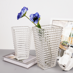 Оптовая продажа, качественные стеклянные вазы, используемые для украшения интерьера гостиной, простые Стильные стеклянные вазы - Product Image 2