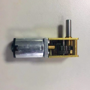 Moteur DC Twg1812 N20 32mm 300 tr/min à aimant permanent, montage sur bride, sortie verticale à 90 degrés avec boîte de vitesses - Product Image 1