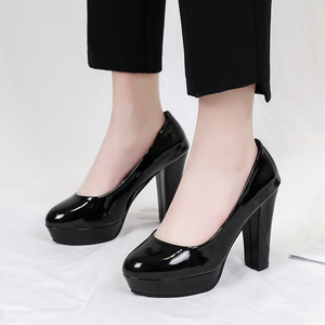 Nuove <span class=keywords><strong>scarpe</strong></span> <span class=keywords><strong>Nude</strong></span> con <span class=keywords><strong>tacco</strong></span> alto <span class=keywords><strong>Nude</strong></span> <span class=keywords><strong>scarpe</strong></span> da sposa da donna con <span class=keywords><strong>tacco</strong></span> spesso - Product Image 3