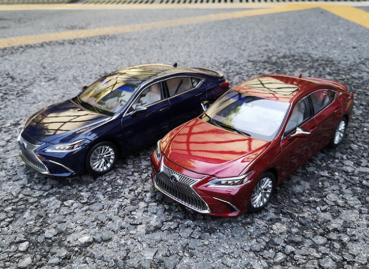 レクサスES300hバージョンL 1/ 18 ミニカー 1:18 Scale Lexus ES ES300H 2019 Diecast Model Car collection