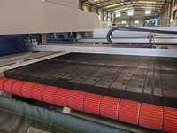 Découpeuse laser CO2 CNC pour tissus avec caméra CCD à grande vision et positionnement automatique, servomoteur Yaskawa, IA, BMP, 1600x1000mm, alimentation automatique double