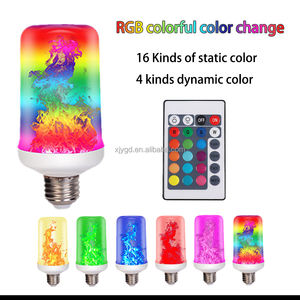 L'<span class=keywords><strong>ampoule</strong></span> <span class=keywords><strong>LED</strong></span> RVB à effet de flamme crée une lueur de feu scintillante réaliste avec des fonctions multicolores changeantes et une télécommande pratique - Product Image 4
