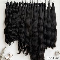 Vente en gros d'usine de mèches de cheveux naturels indiens bruts non traités, à cuticules alignées, lisses Yaki légers