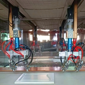 Machine de pulvérisation de peinture automatique alternative de haute qualité pour cadres de portes en bois - Product Image 6