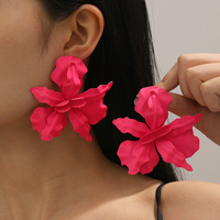 Anting dan Giwang Desain Bunga Tiga Dimensi Tak Beraturan untuk Fashion Lintas Batas