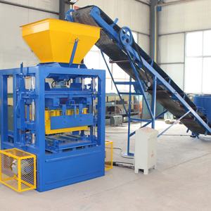 Machine à fabriquer des blocs semi-automatique QTF4-24, machine à fabriquer des pavés pour les petites entreprises à domicile - Product Image 6