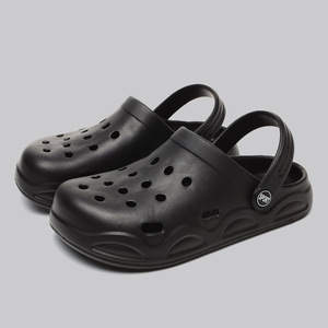 Sabots légers pour femmes, plateforme noire en EVA, antidérapants, pour l'été, la plage, talon plat, style <span class=keywords><strong>Crocs</strong></span> - Product Image 1