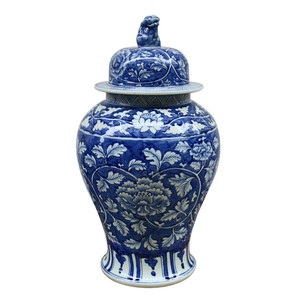 Vaso in Porcellana Blu e Bianca con Motivi Floreali <span class=keywords><strong>di</strong></span> Jingdezhen, Dipinto a <span class=keywords><strong>Mano</strong></span>, Decorazione per la Casa - Product Image 1
