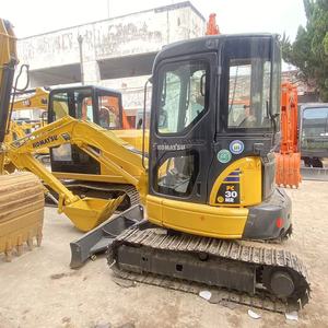 Mini-excavatrice Komatsu PC30 d'occasion, 3 tonnes, d'origine japonaise, excavatrice sur chenilles, bon état, faible nombre d'heures de travail, en stock - Product Image 6