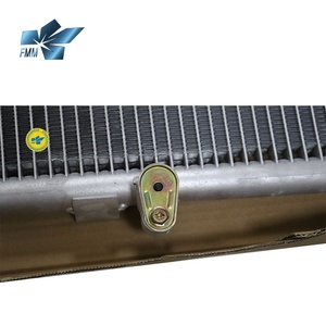 Condensador de Aire Acondicionado para Tractores Kubota M11XDTC 3P200-50040 3P20050040 - Product Image 4