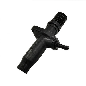 Pièces de transmission de camion de haute qualité, cylindre maître d'embrayage à tête droite pour KING Long BUS - Product Image 4