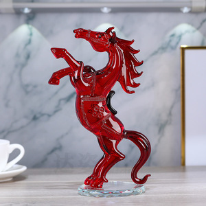 Adorno de Cristal con Forma de Caballo, Color Rojo, Grabado, Decoración para el Hogar, Regalo para Escritorio - Product Image 1